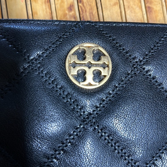 Tory Burch Willa Wallet - Picture 14 of 15
